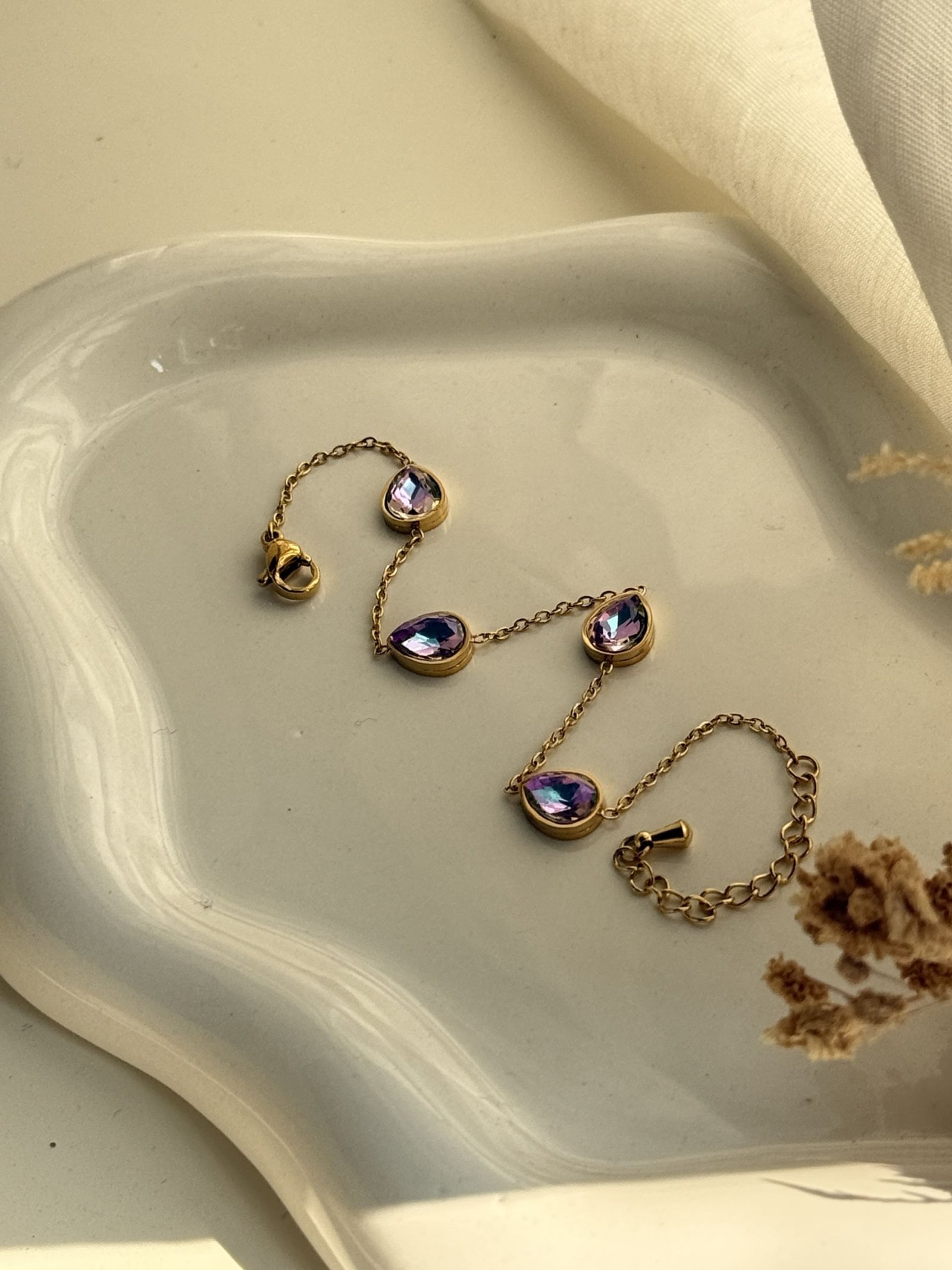 Amethyst Bezel Chain Bracelet