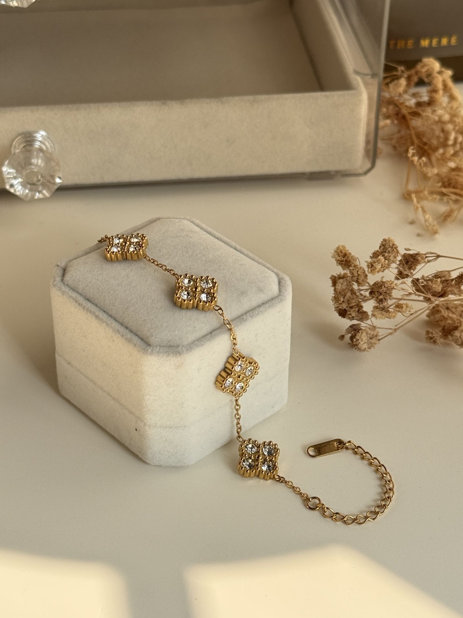 Mini Clover Crystal Bracelet