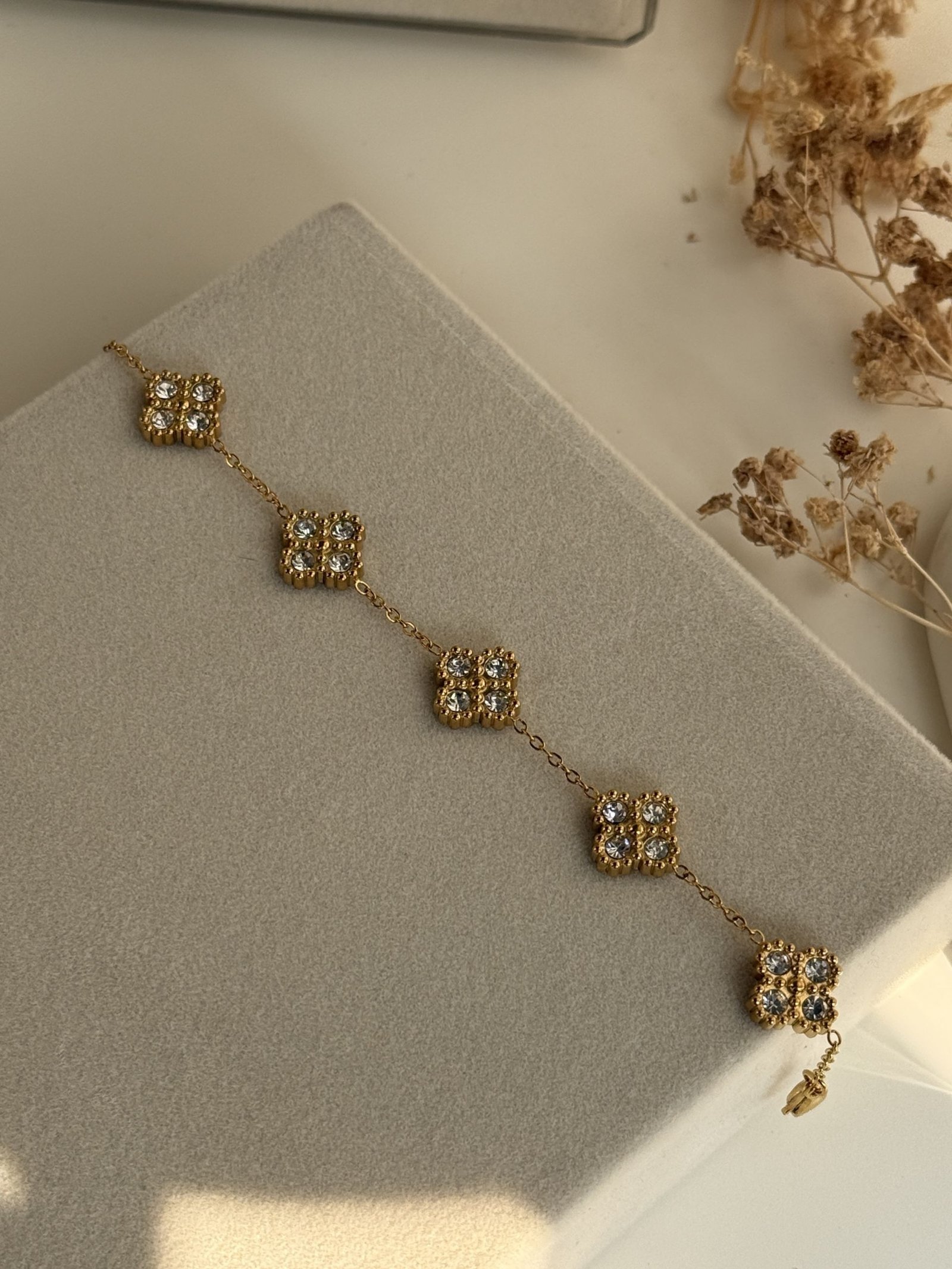 Mini Clover Crystal Bracelet