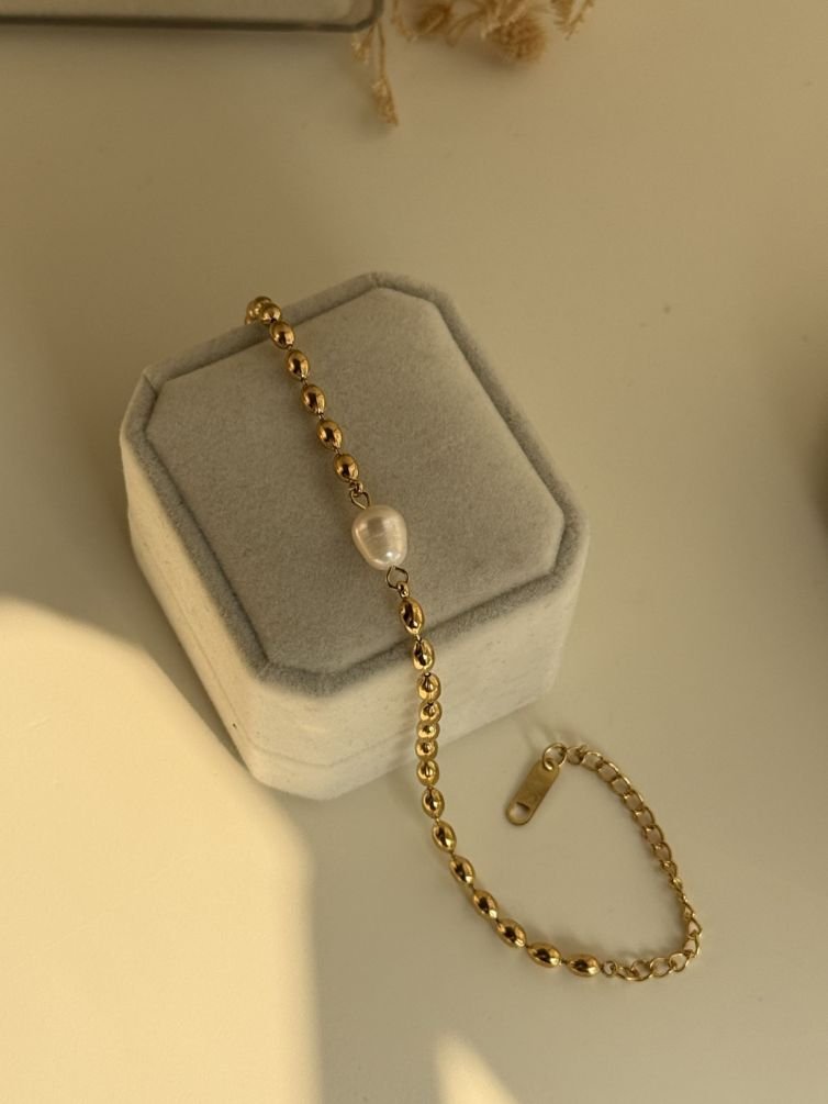 Aurelia Pearl Bead Chain Bracelet