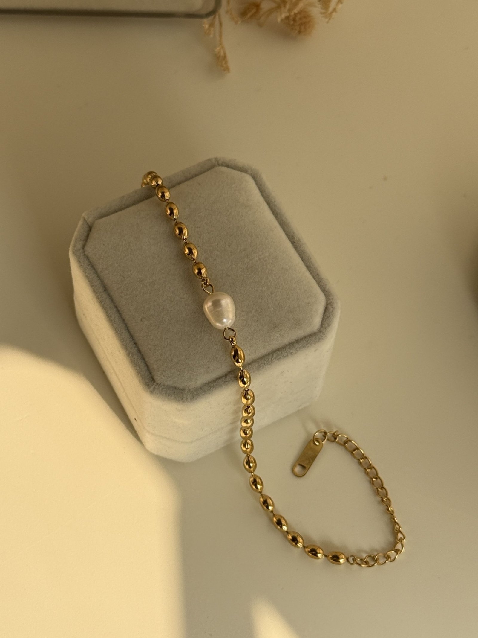 Aurelia Pearl Bead Chain Bracelet