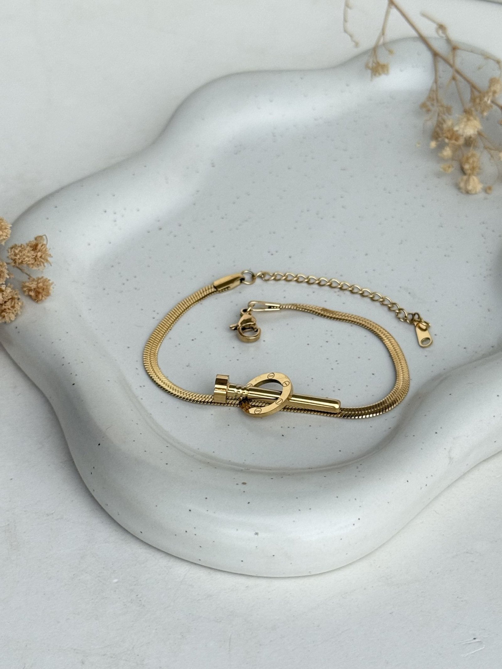 RivΓ©ra Lock Snake Chain Bracelet