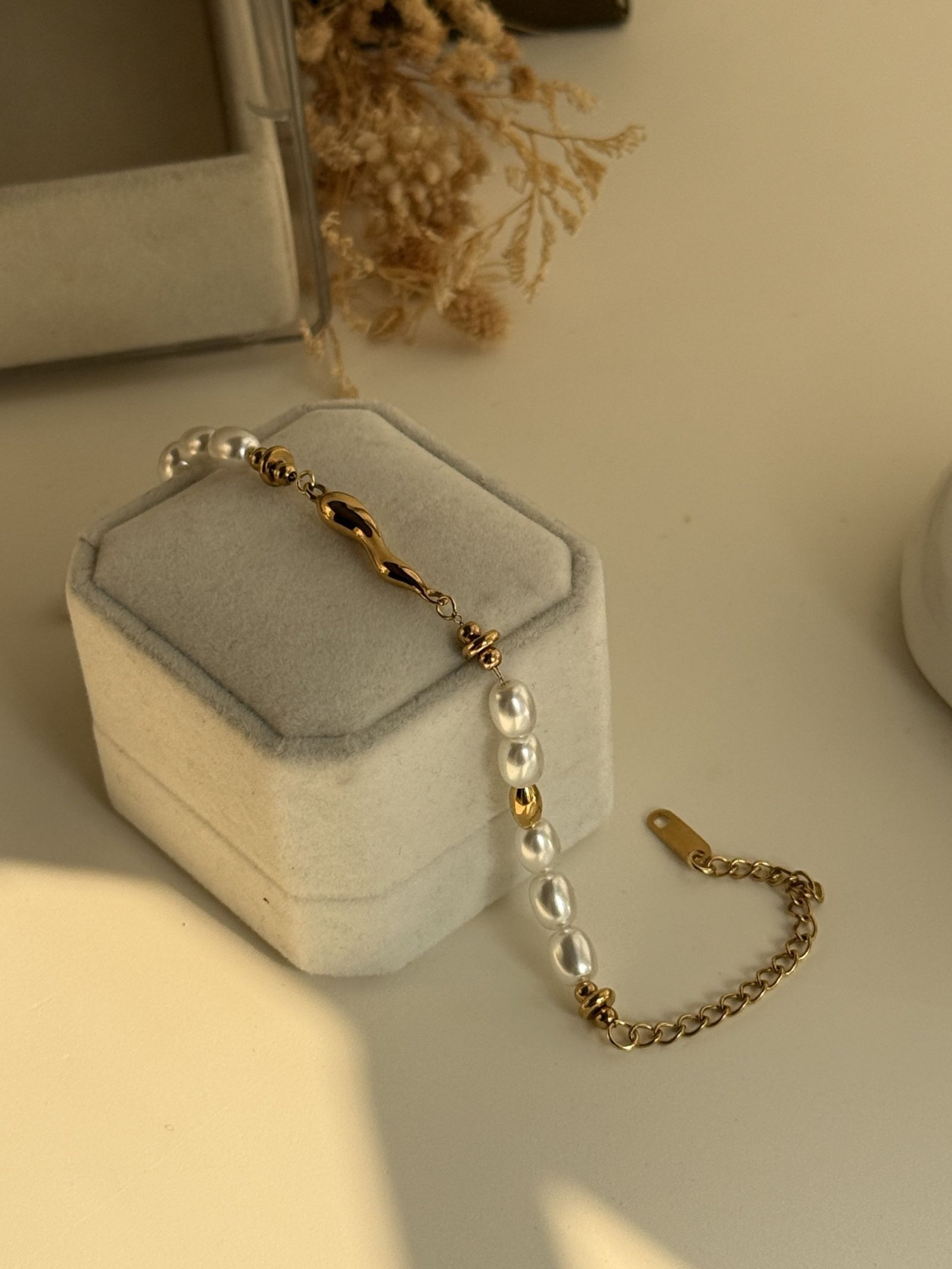 Aurielle Pearl Bar Chain Bracelet
