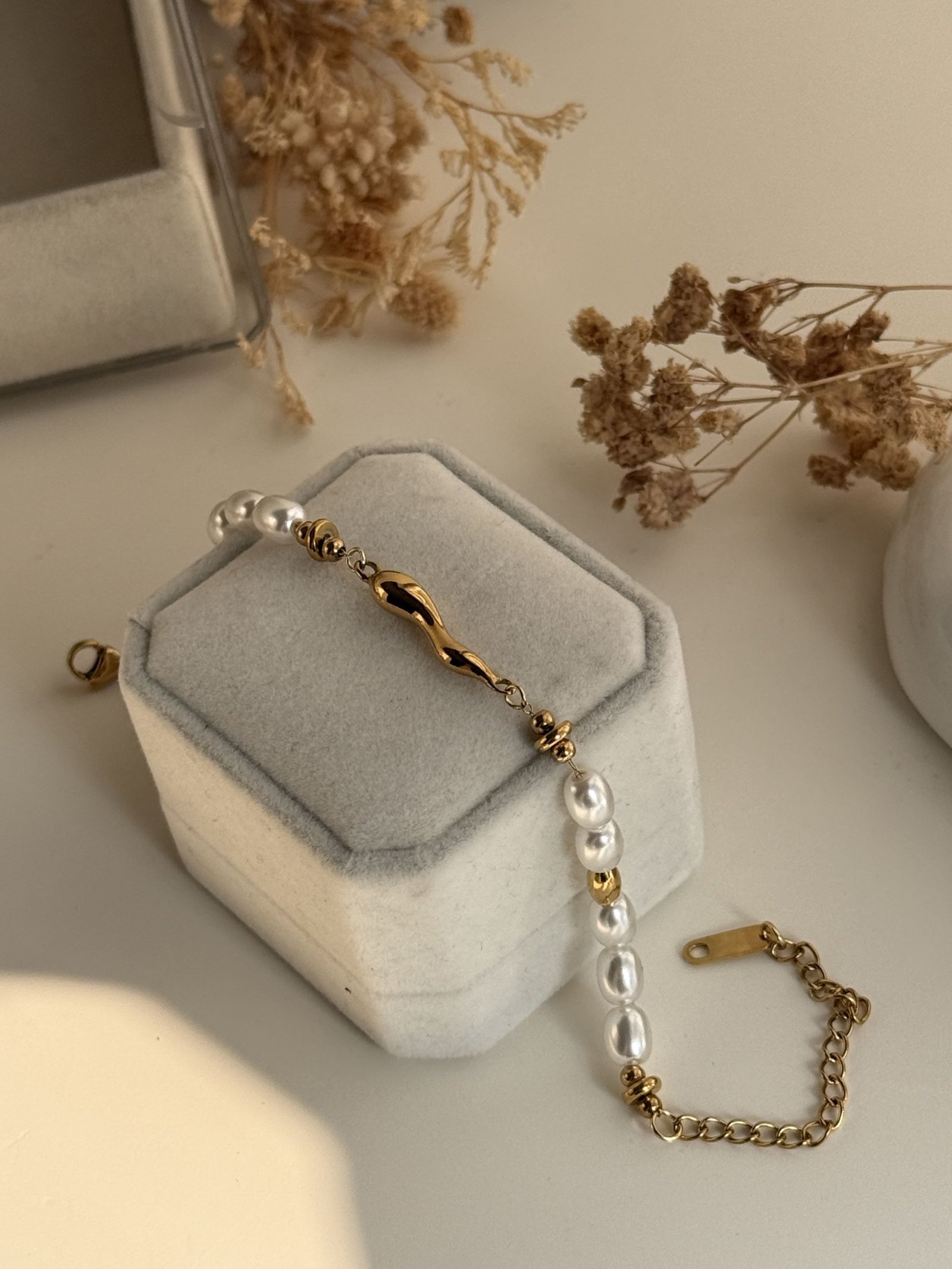 Aurielle Pearl Bar Chain Bracelet