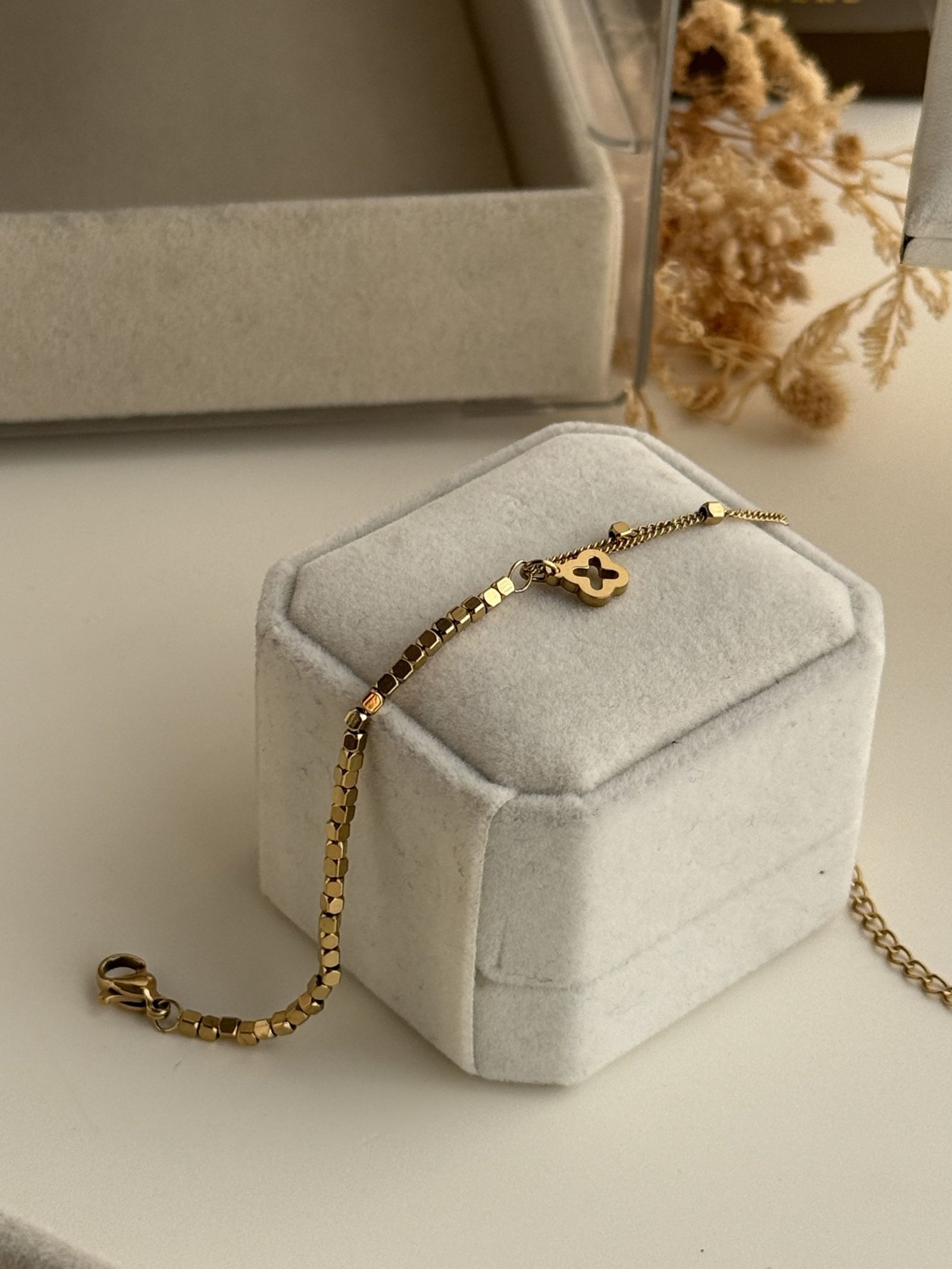 Celestia Duo Clover Chain Bracelet