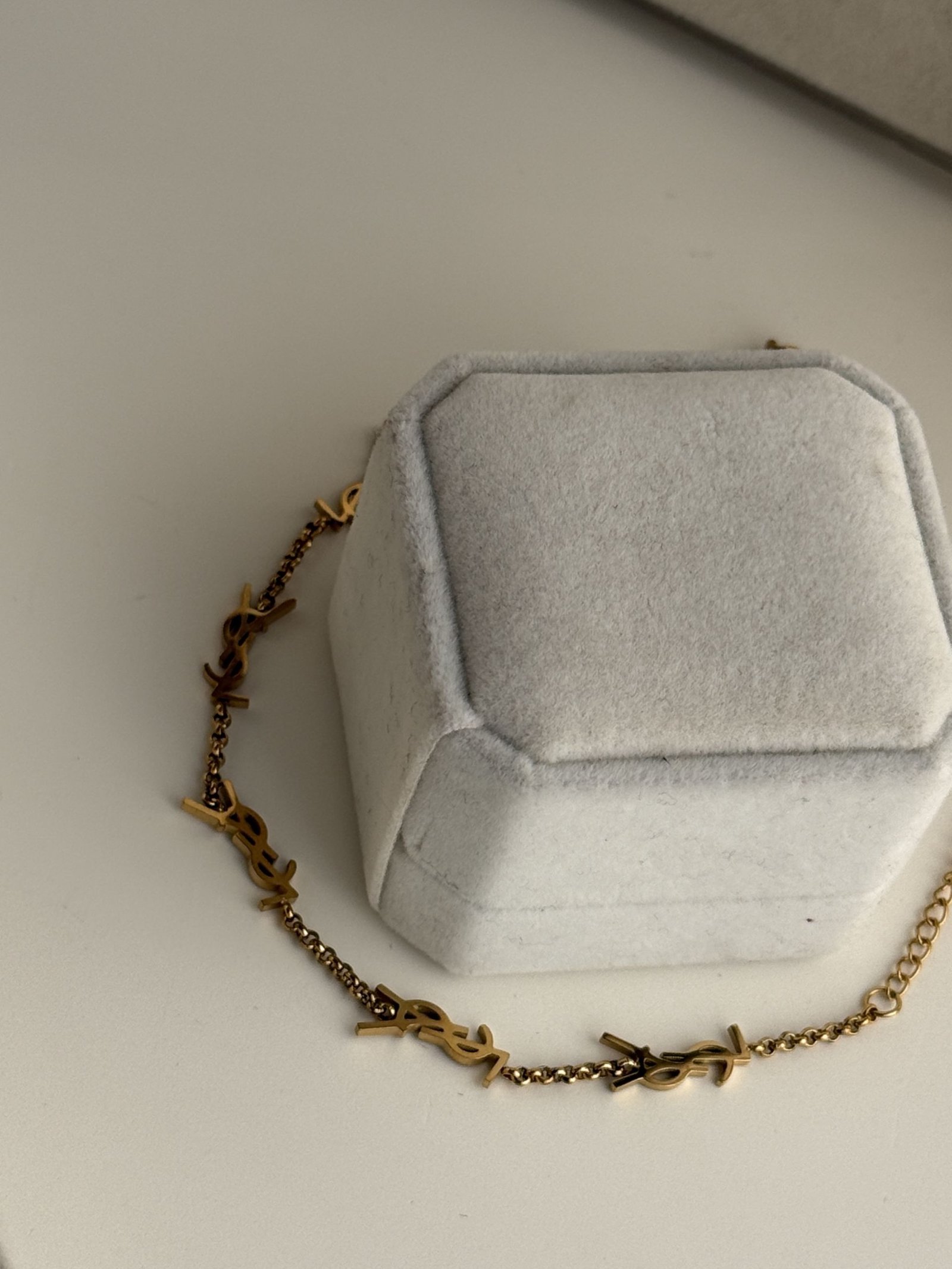 Aurelia Script Link Chain Bracelet