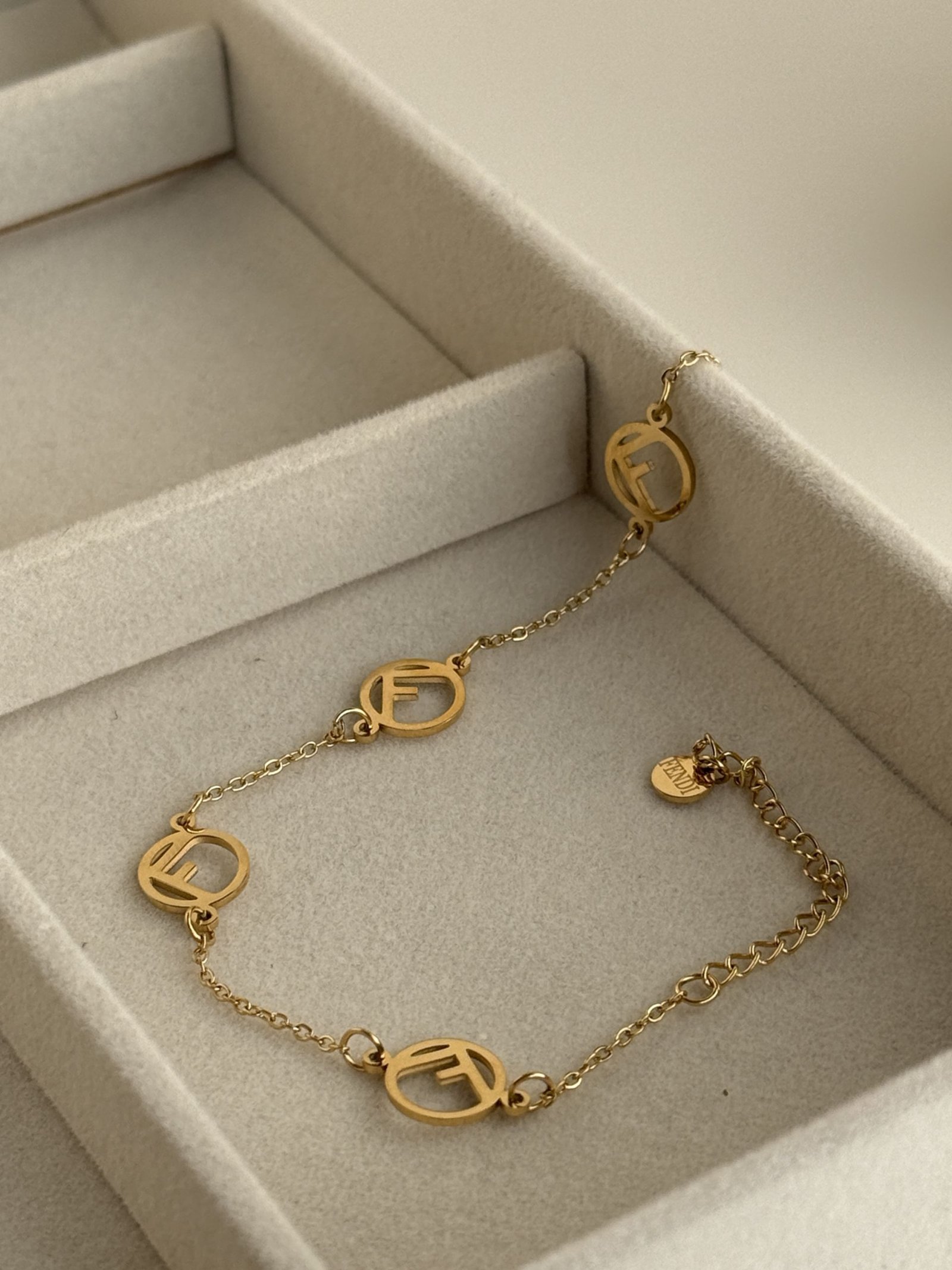 Aurelia Circle Link Chain Bracelet