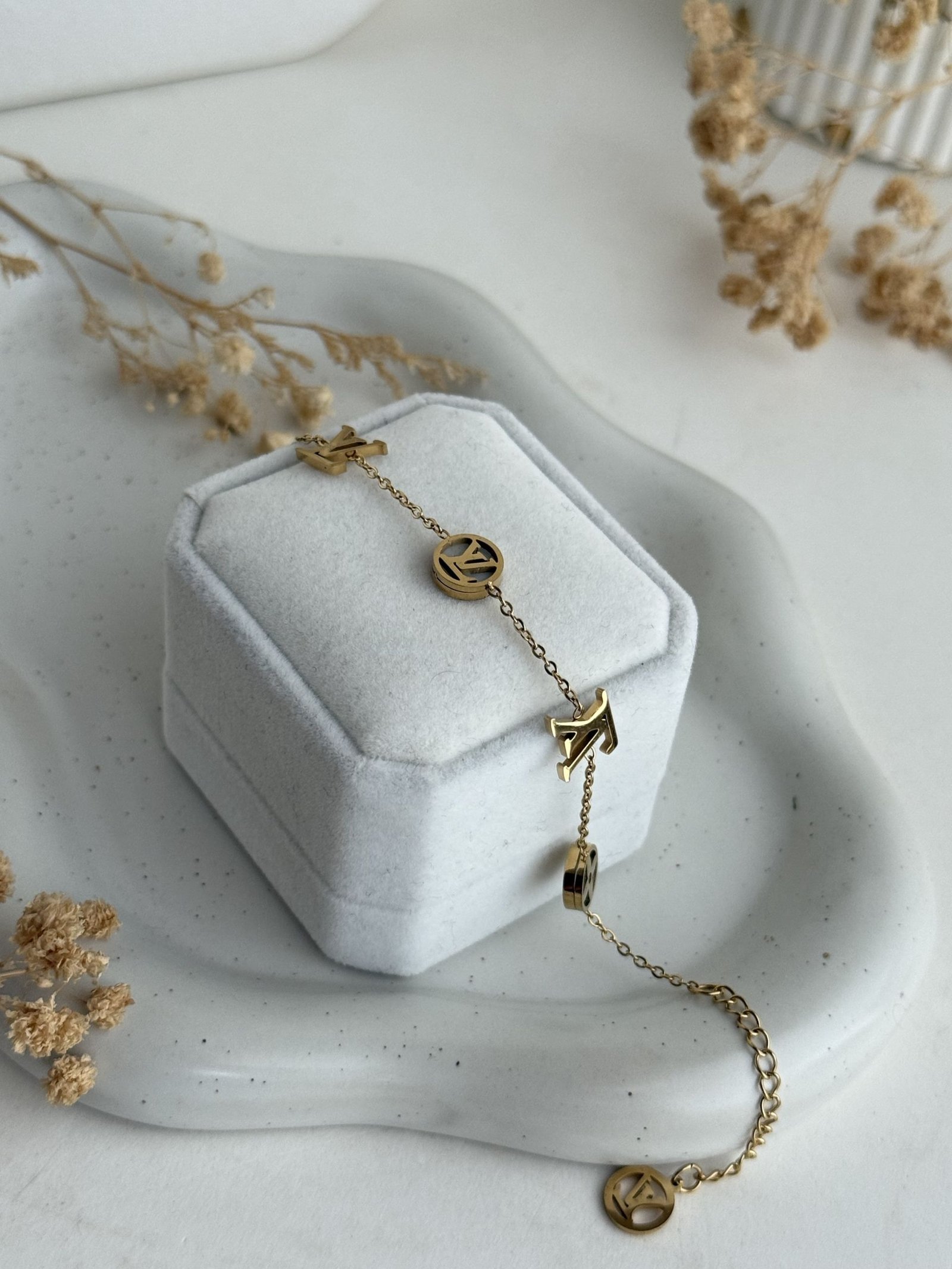 Icona Charm Link Bracelet