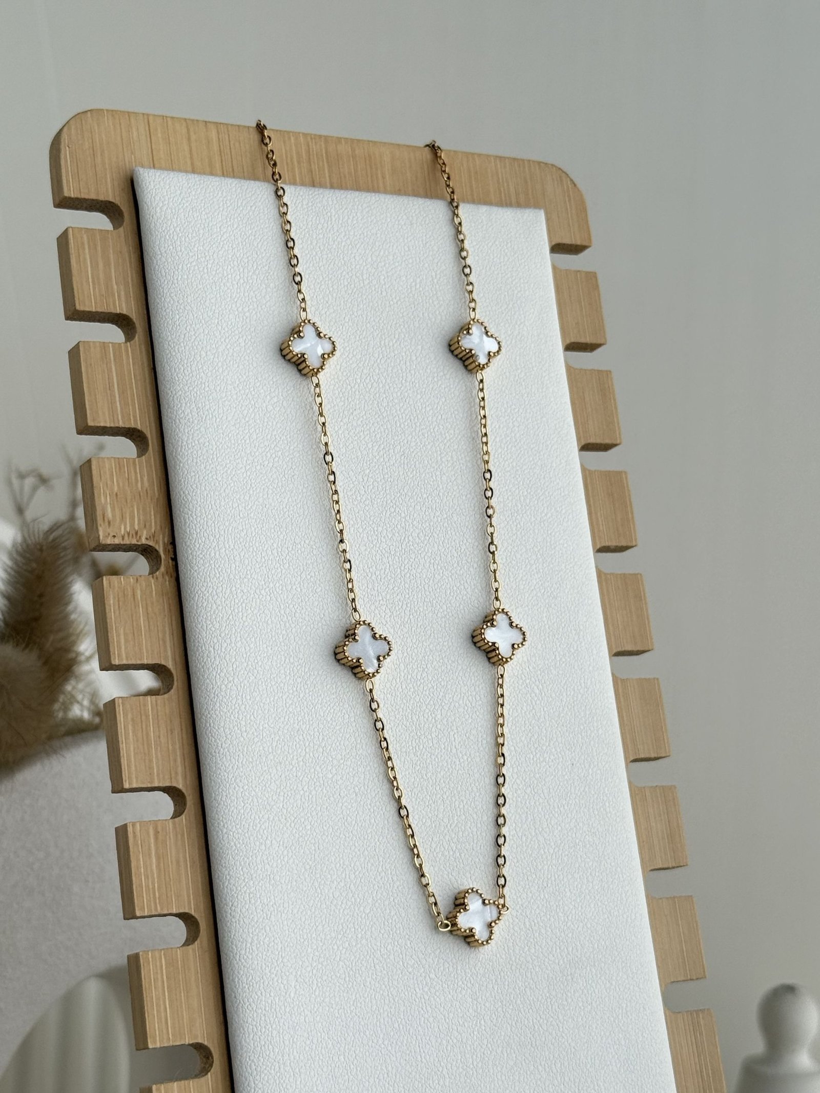 Elvara Mini Clover Station Necklace