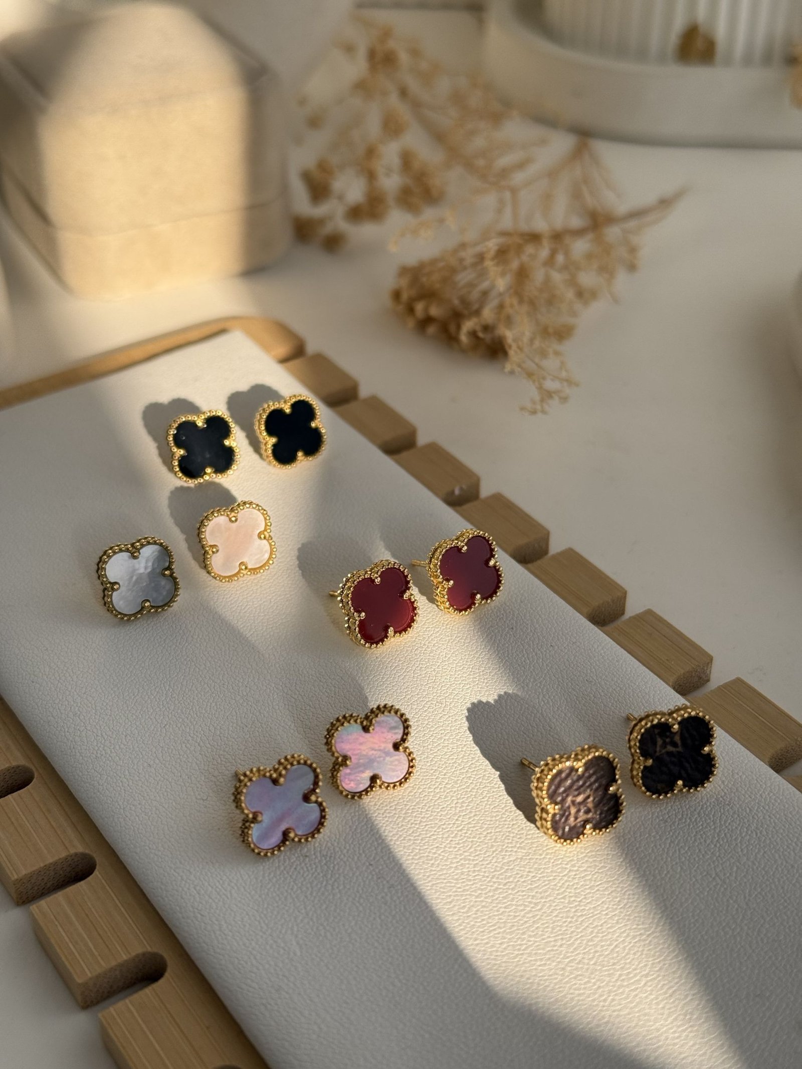 Alhambra Luxe Clover Stud Earrings(13mm)