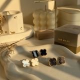 Alhambra Luxe Clover Stud Earrings (15mm)