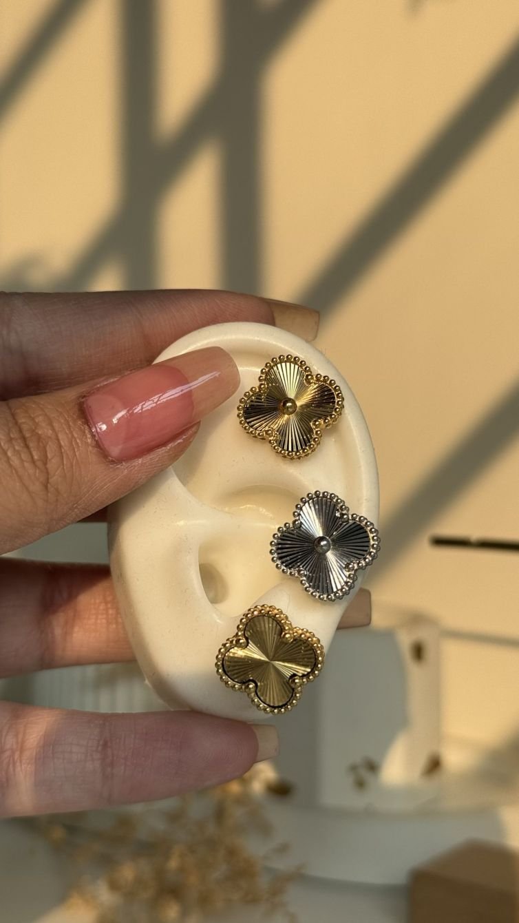 Alhambra Radiant Clover Stud Earrings