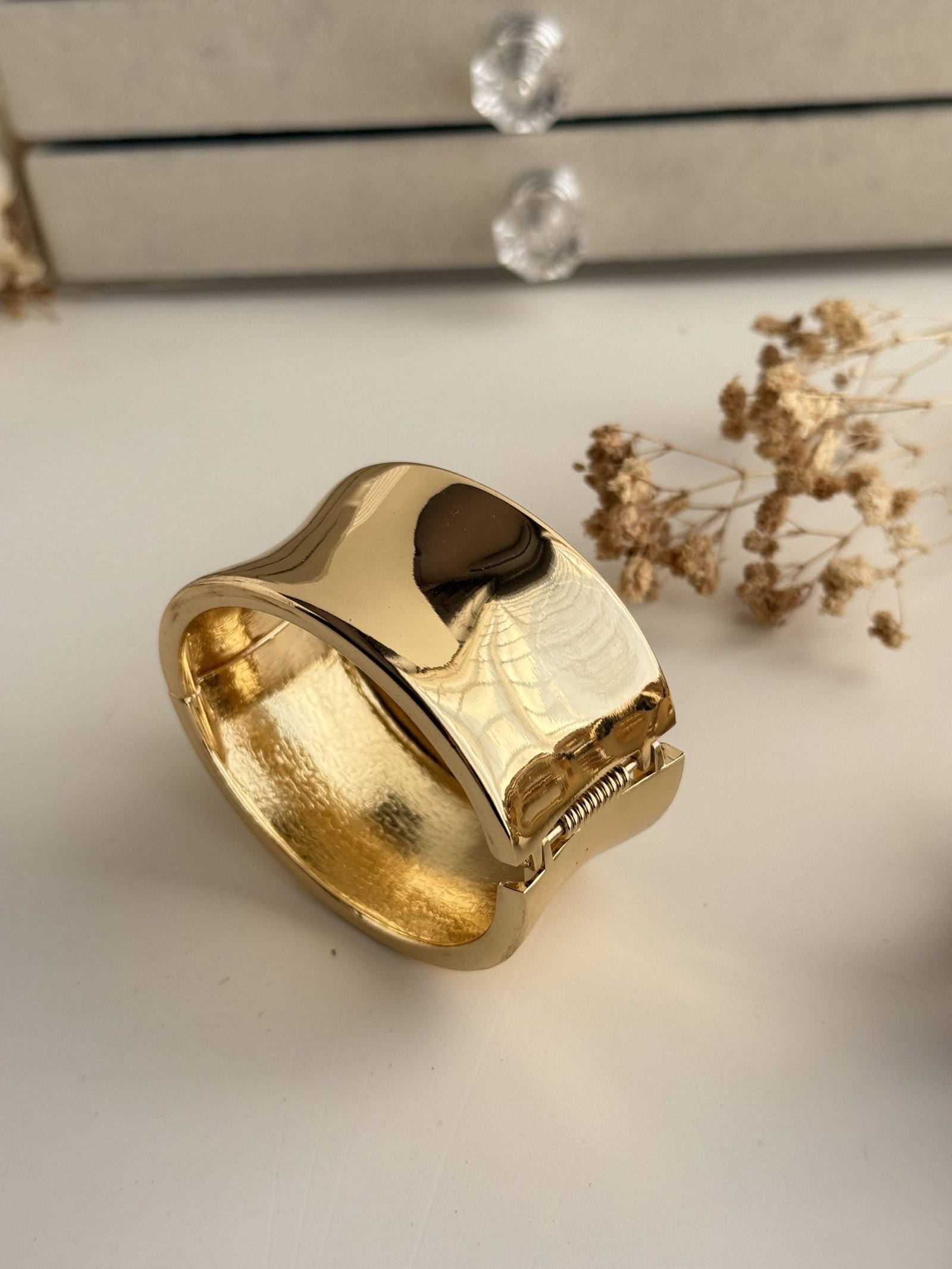 Aurora Bold Luxe Cuff