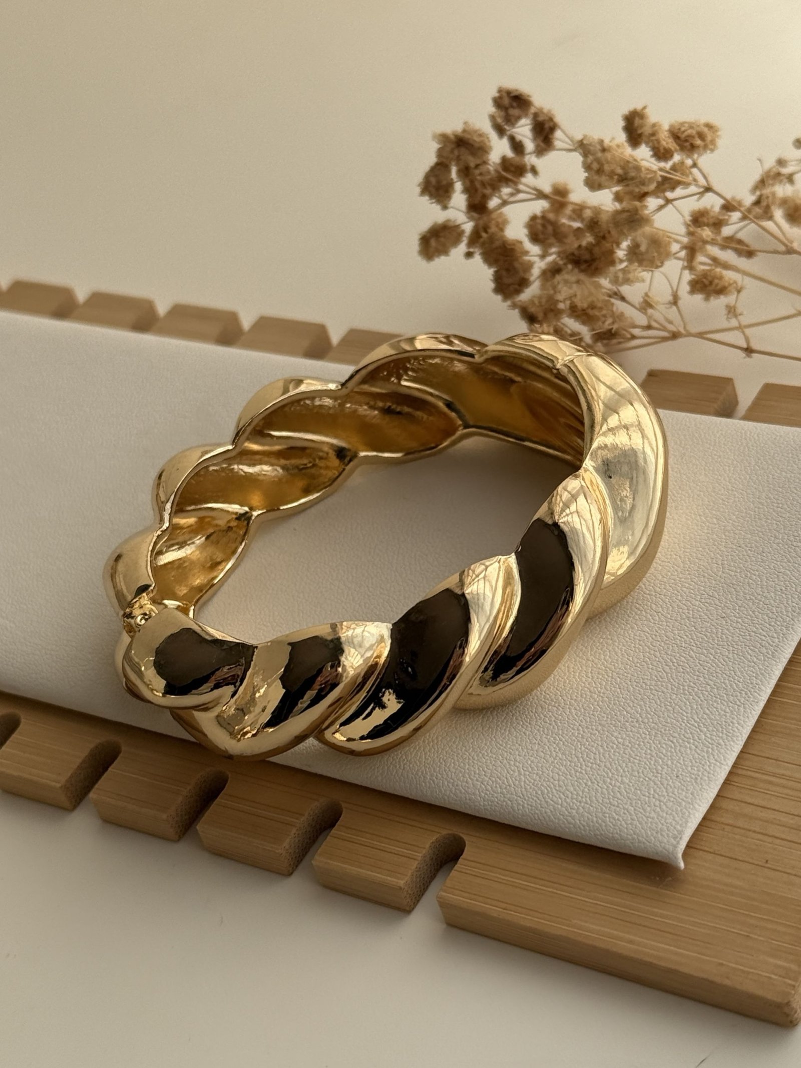 Aurelia Twist Luxe Cuff