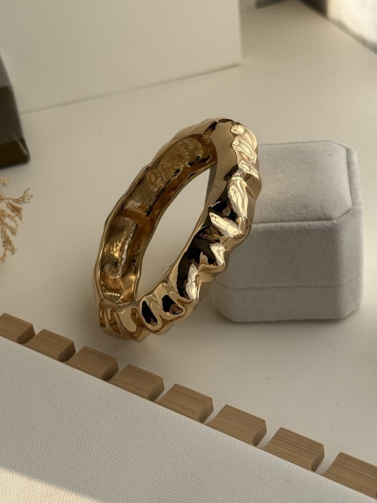 Elara Ripple Luxe Cuff