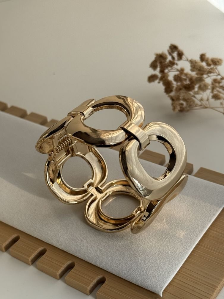 Loop Luxe Cuff