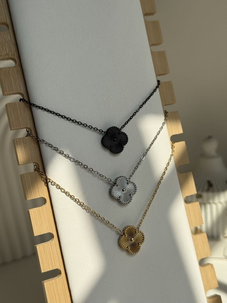Velmora Laser Clover Necklace