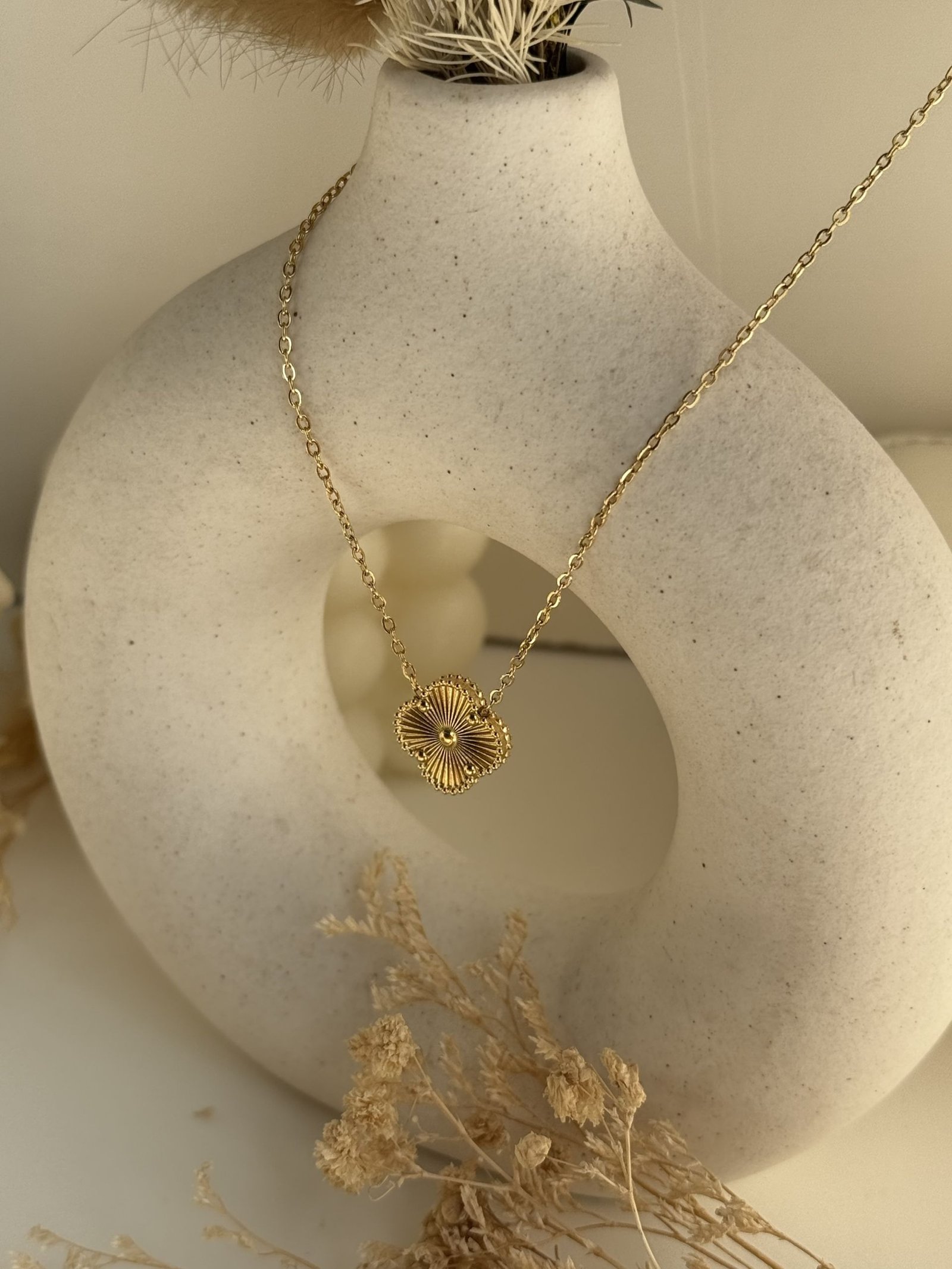 Velmora Laser Clover Necklace