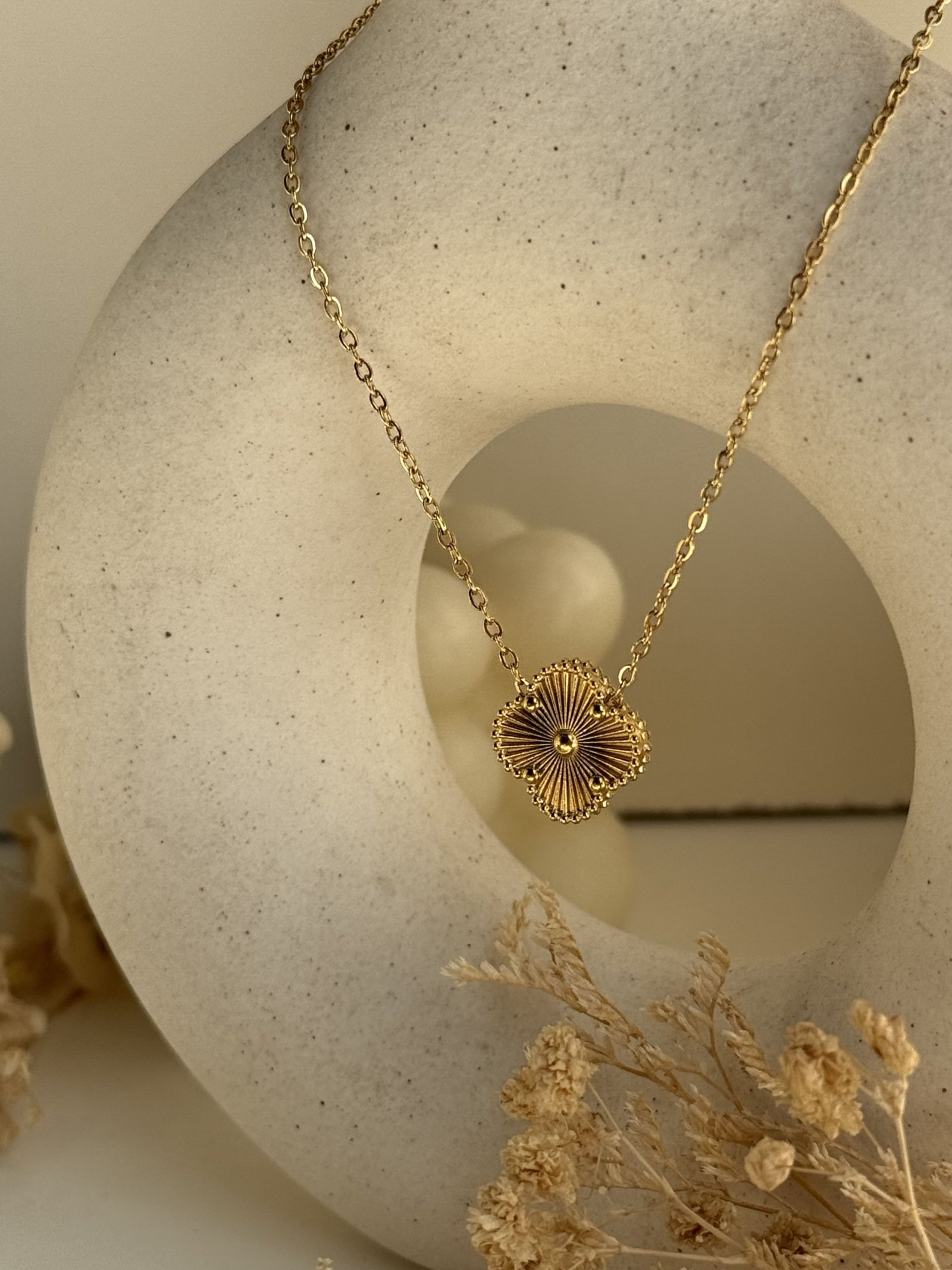 Velmora Laser Clover Necklace