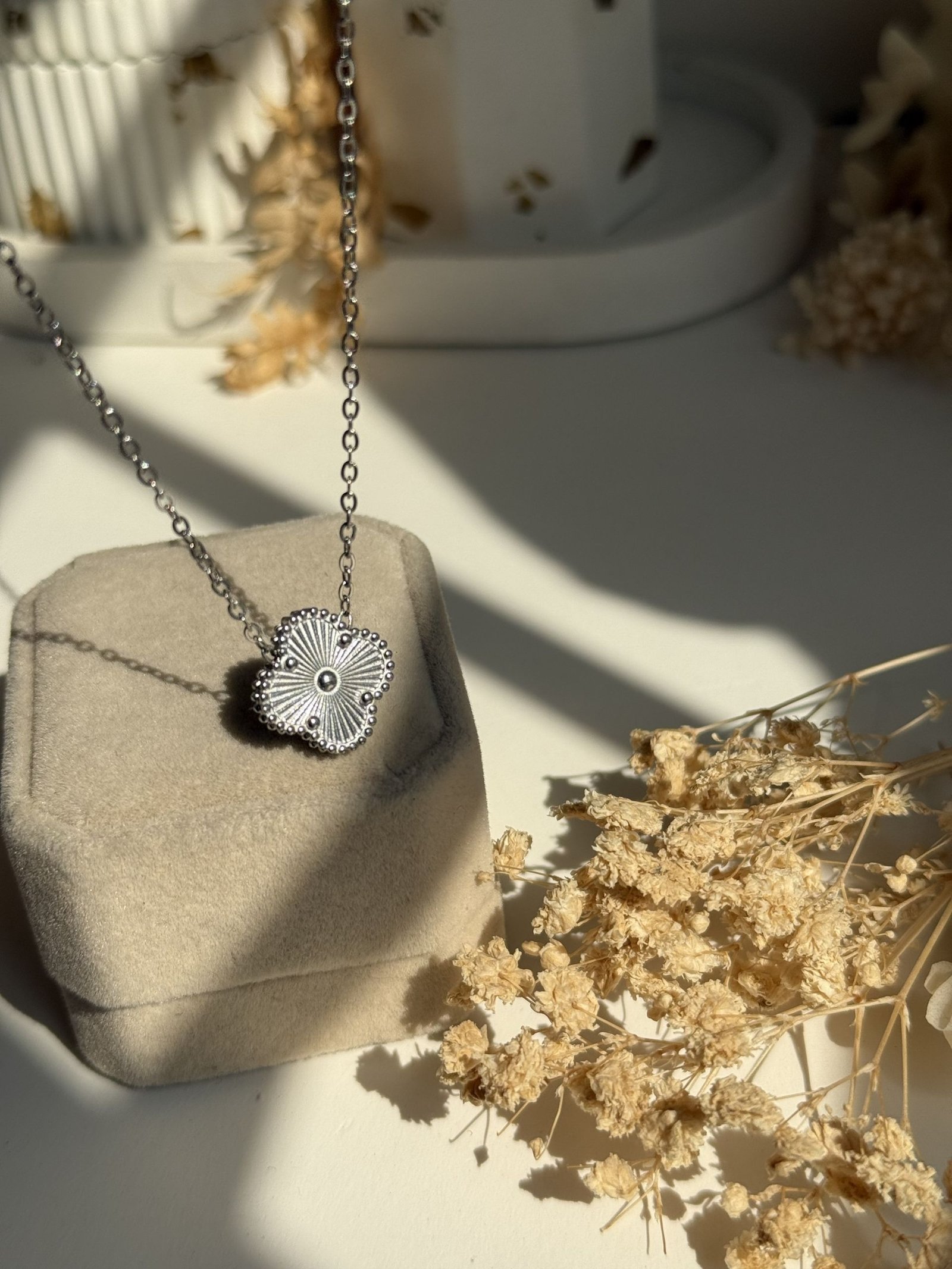 Velmora Laser Clover Necklace