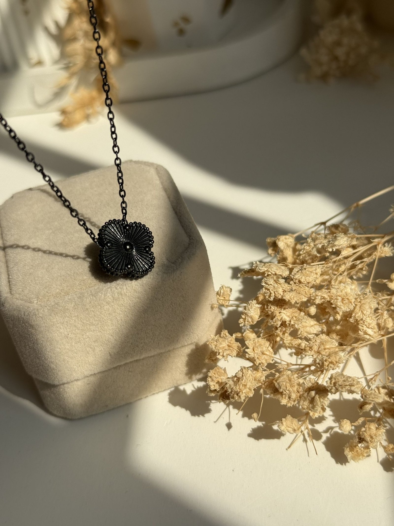 Velmora Laser Clover Necklace