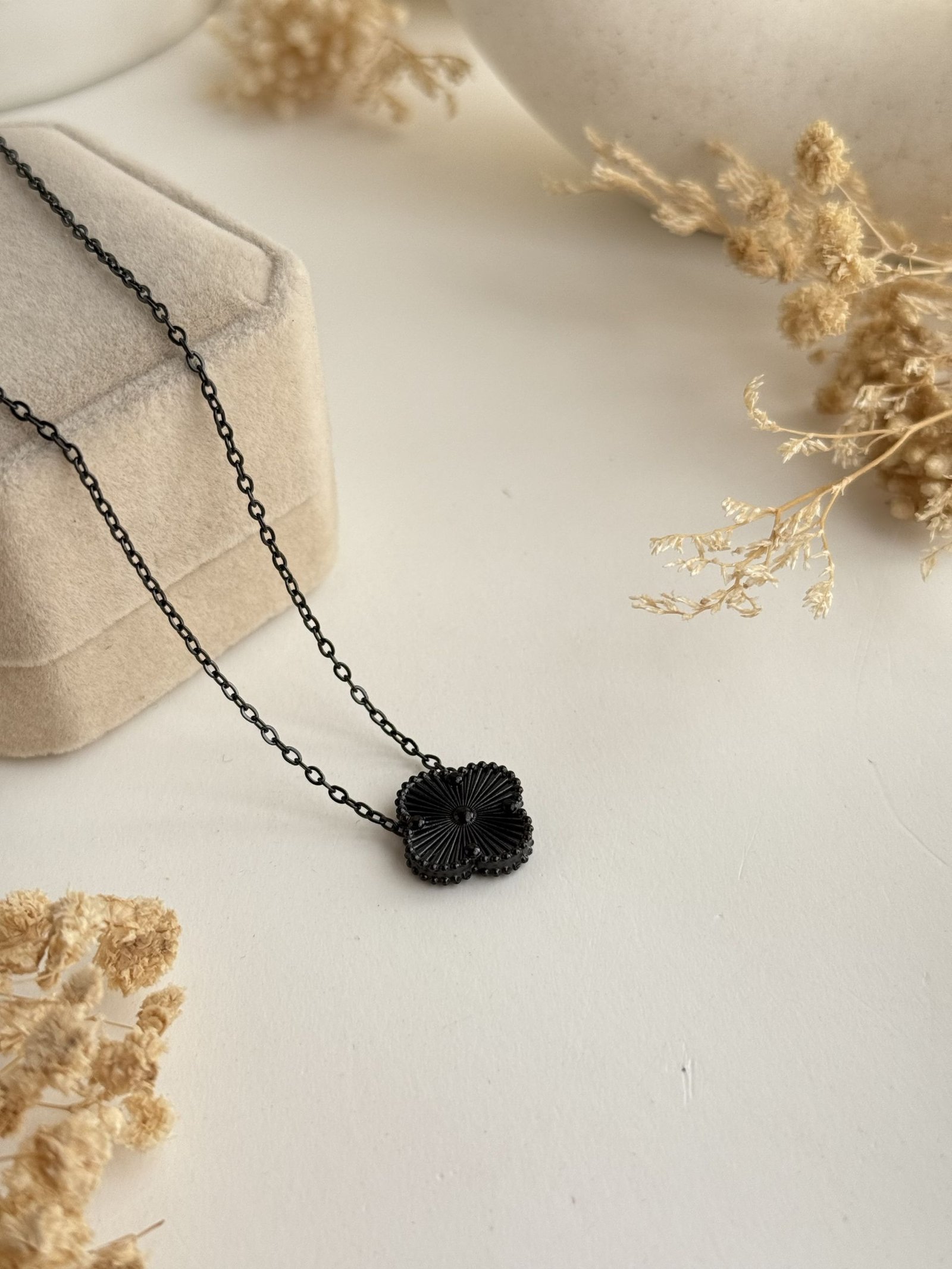 Velmora Laser Clover Necklace