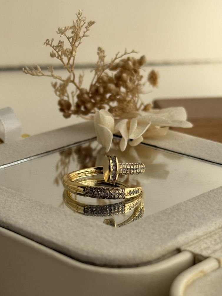 Clou Pavé Bypass Ring