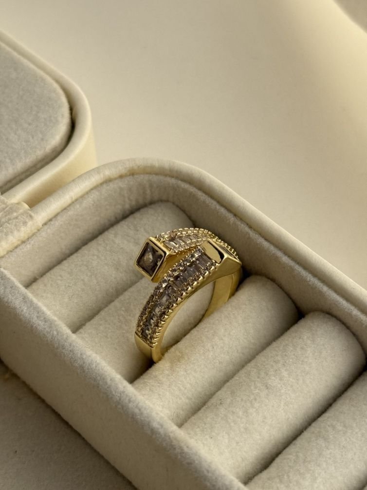 Velora Wrap Pavé Ring