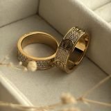 Amour Pavé Love Band Ring