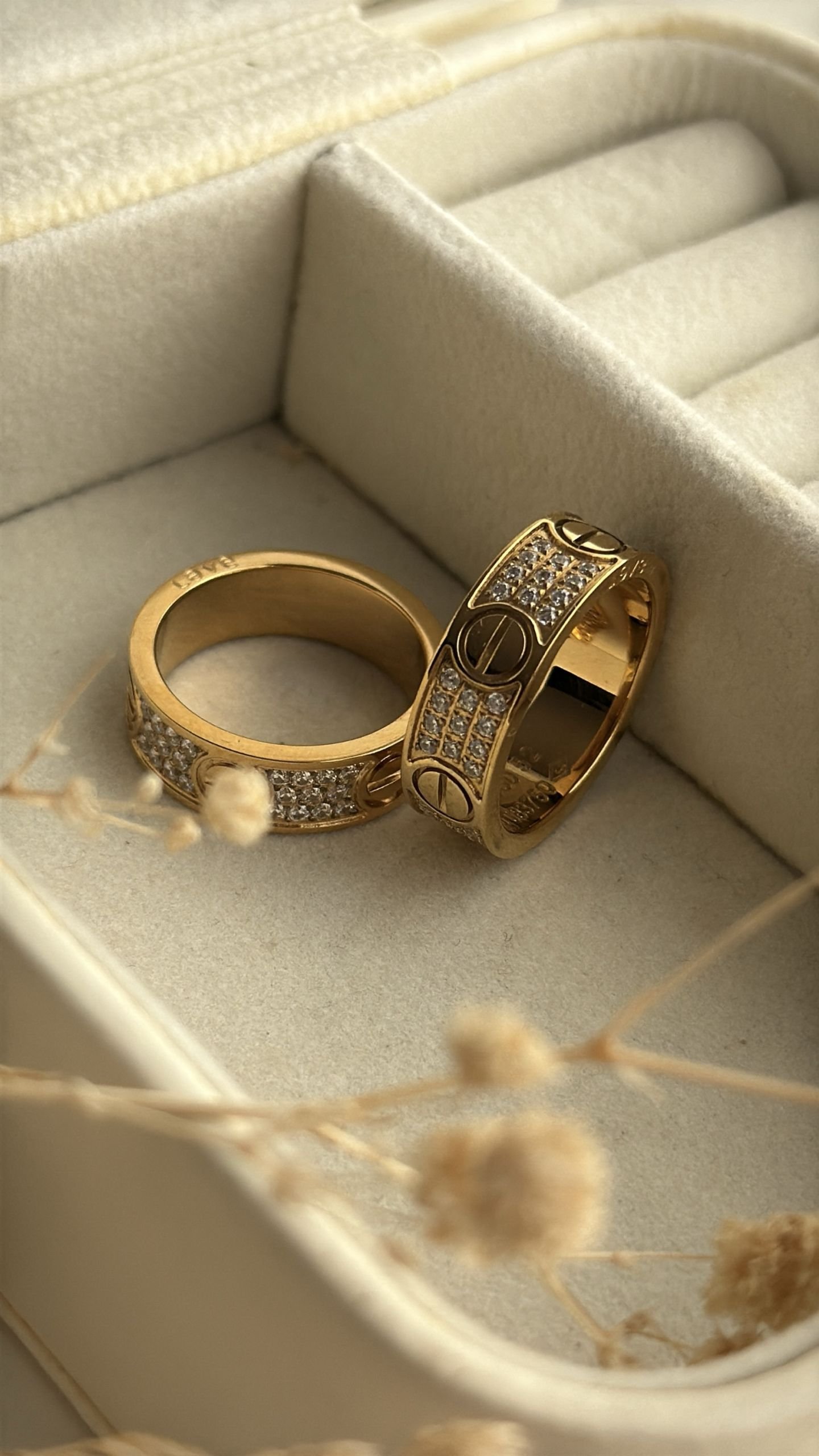 Amour Pavé Love Band Ring