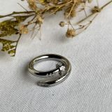 Clou Élite Nail Band Ring