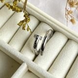 Clou Élite Nail Band Ring