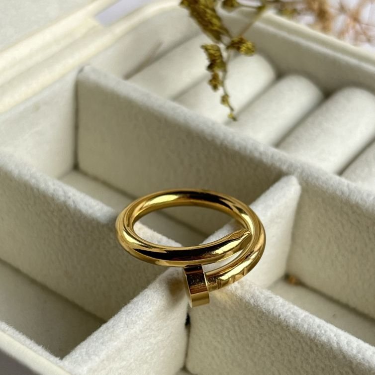 Clou Pure Nail Band Ring