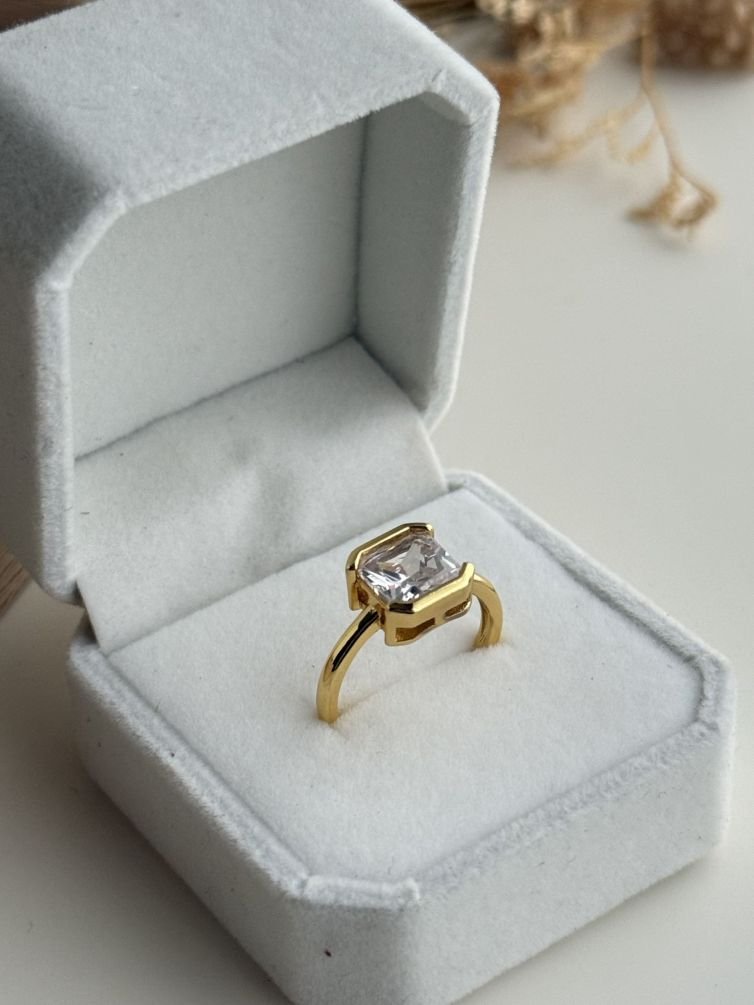 Radiant Square Open Ring