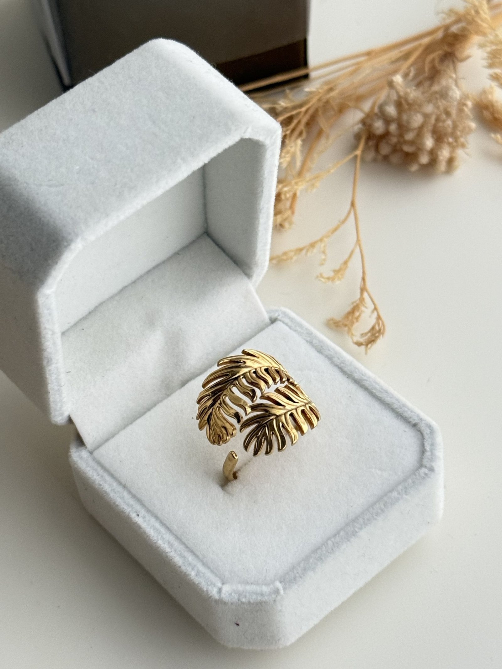 Fern Aura Open Ring