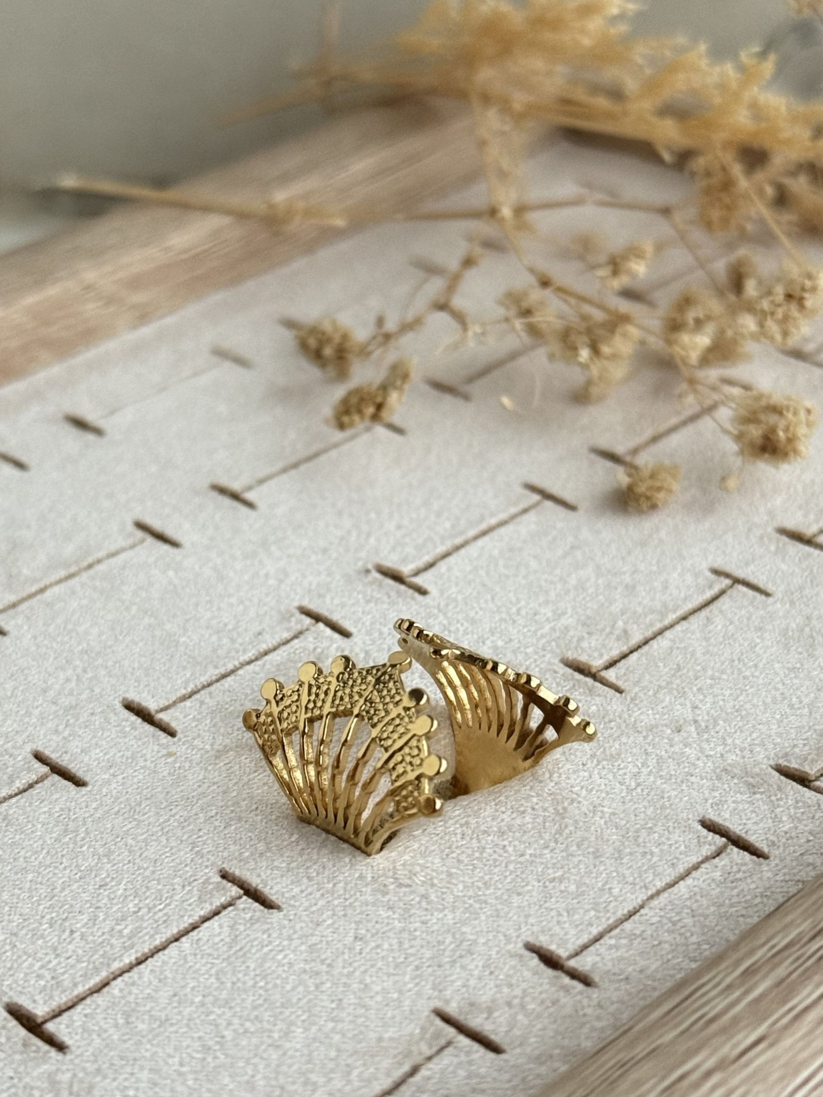 Celestino Fan Open Ring