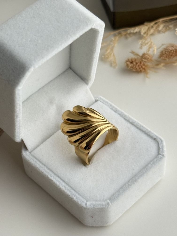 Sculpted Wave Open Ring
