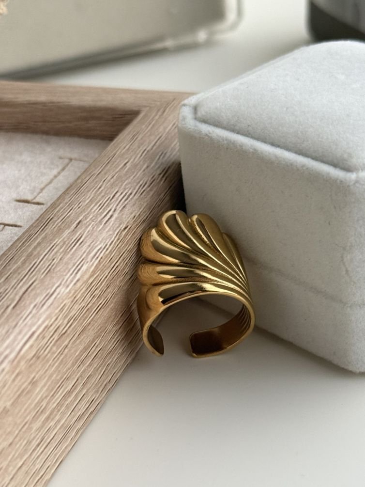 Sculpted Wave Open Ring