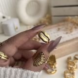 Velour Kiss Sculpt Ring