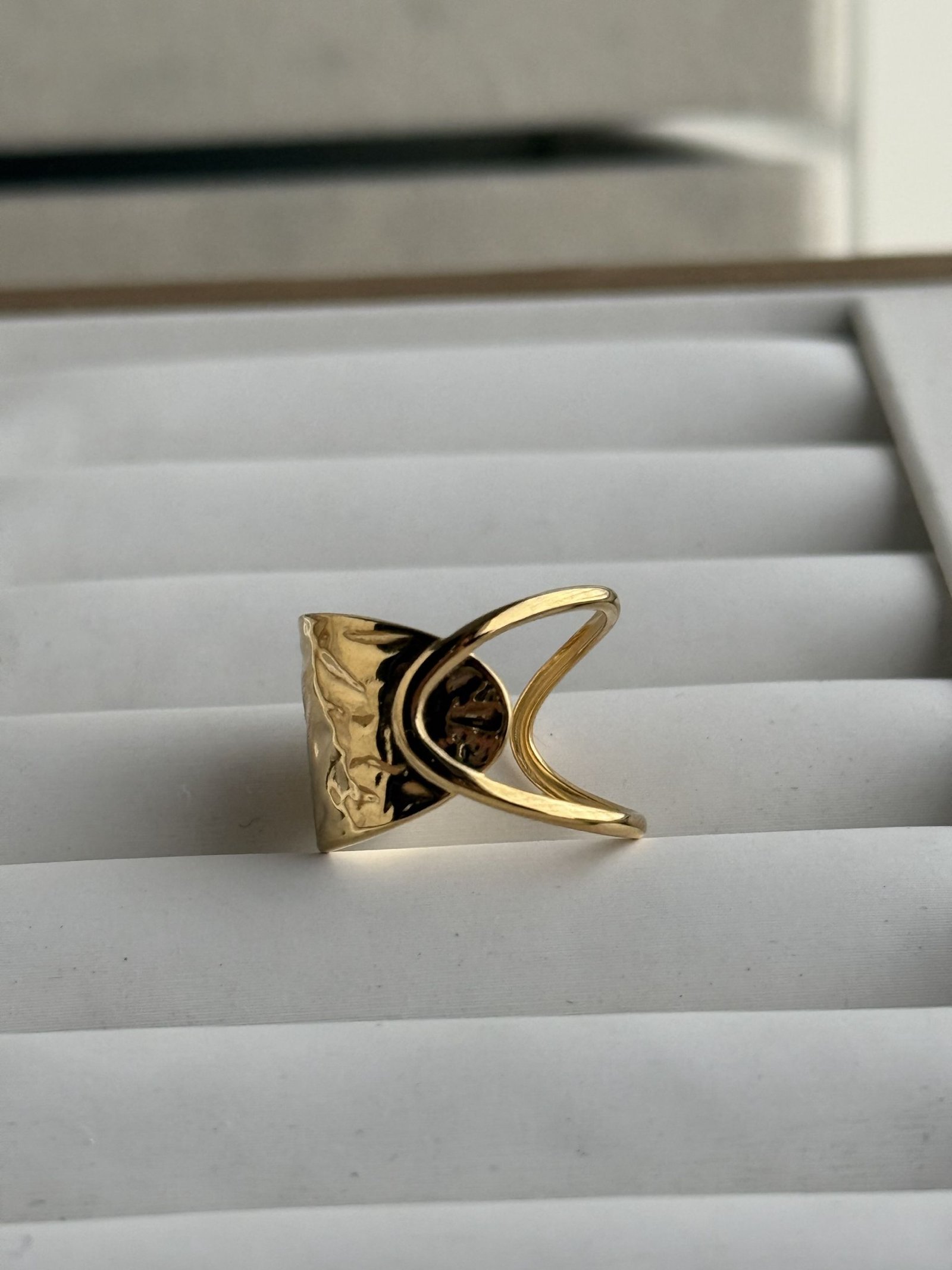 Velora Sculpt Open Ring