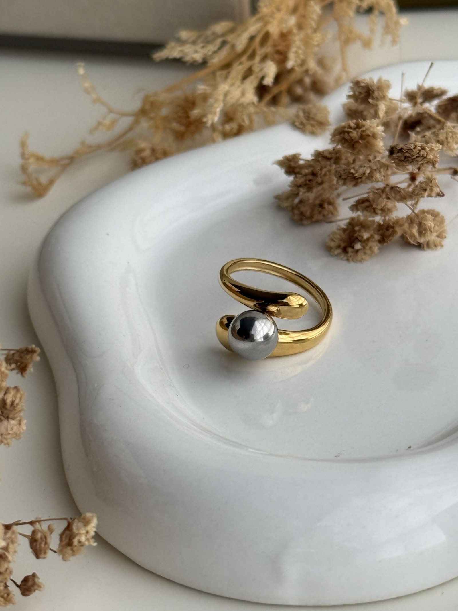 Celestia Sphere Ring