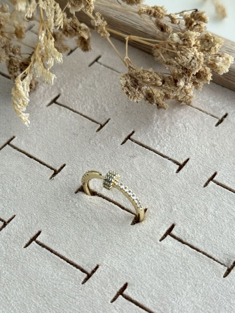 Celestia Orbit Ring