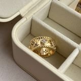 Perlée Clover Band Ring