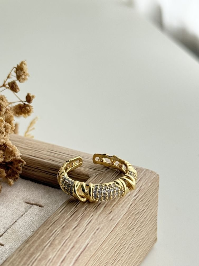 Aurelle Knot Pavé Ring