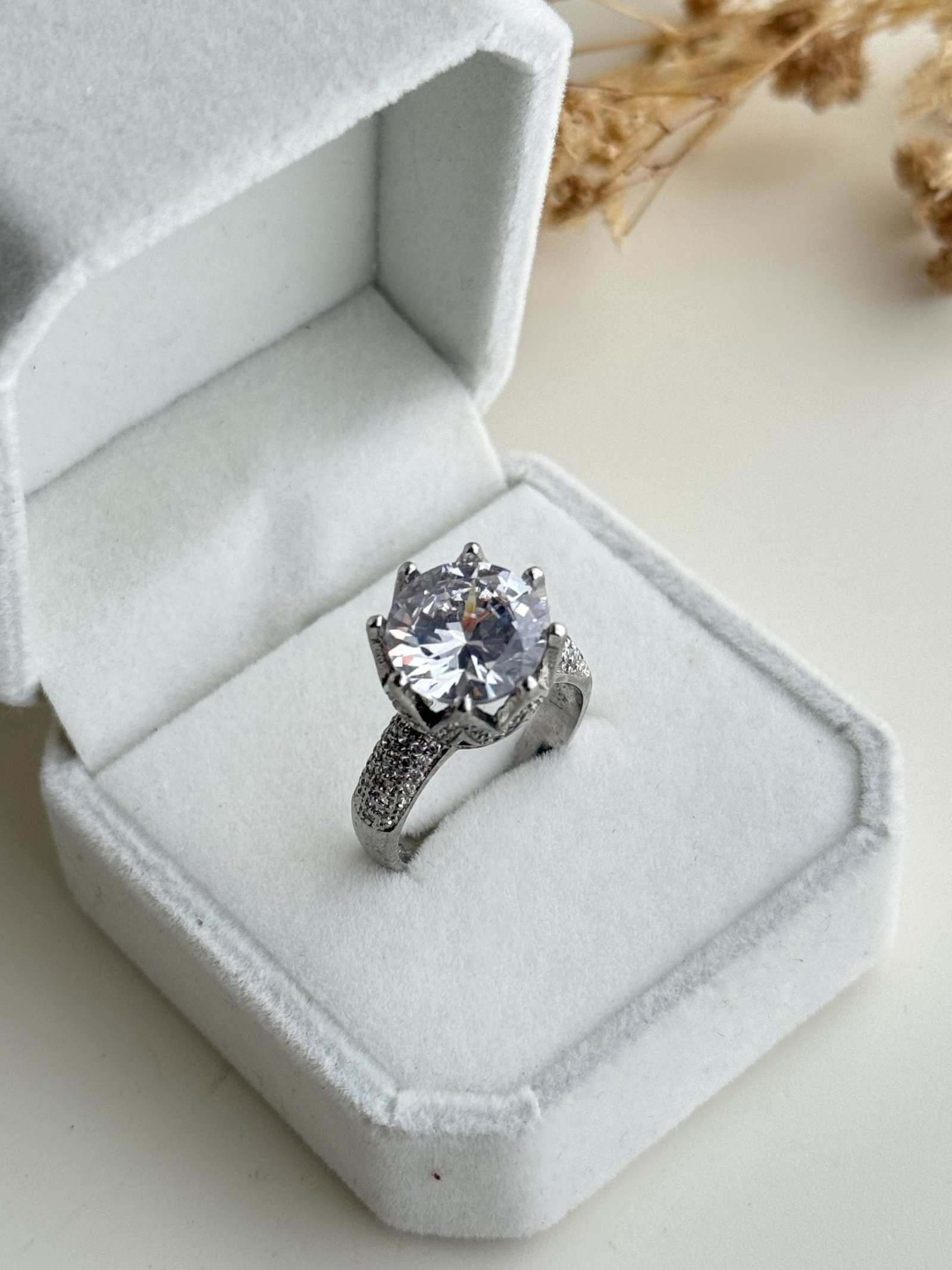 Celestia Halo Solitaire Ring