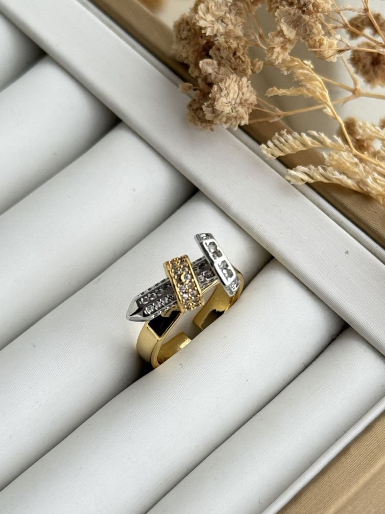 Axis Prism Ring