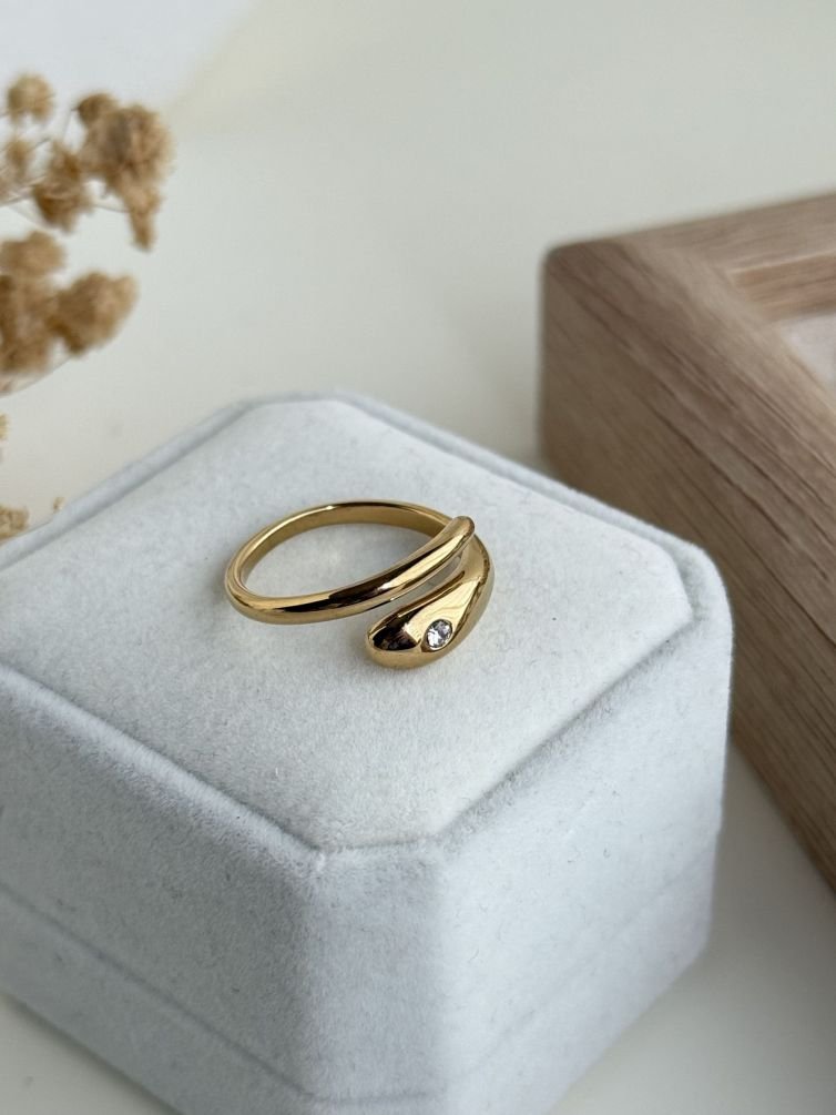 Serpentine Gleam Adjustable Ring