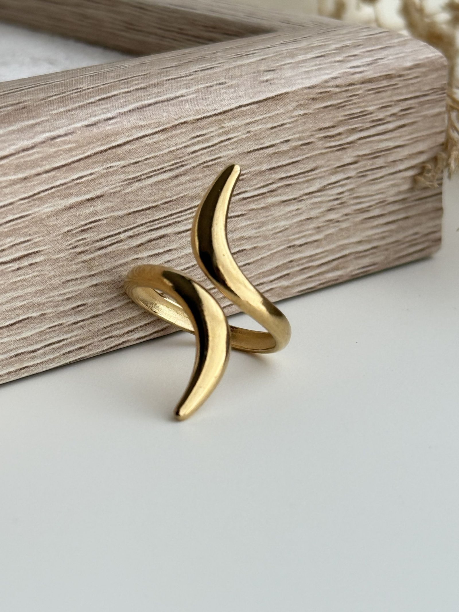 TFC Serpent Curve Adjustable Ring