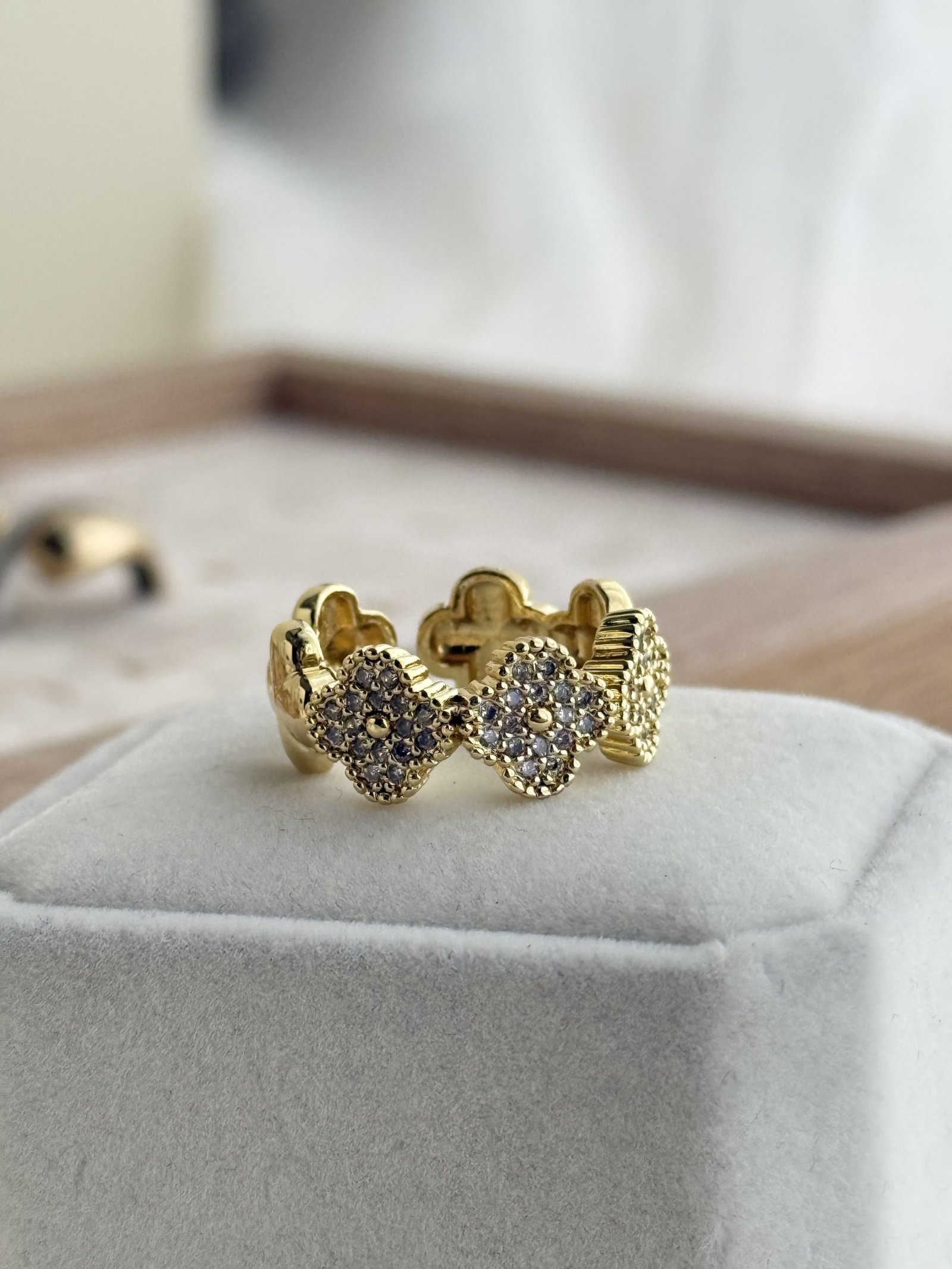 Lumière Clover Adjustable Ring