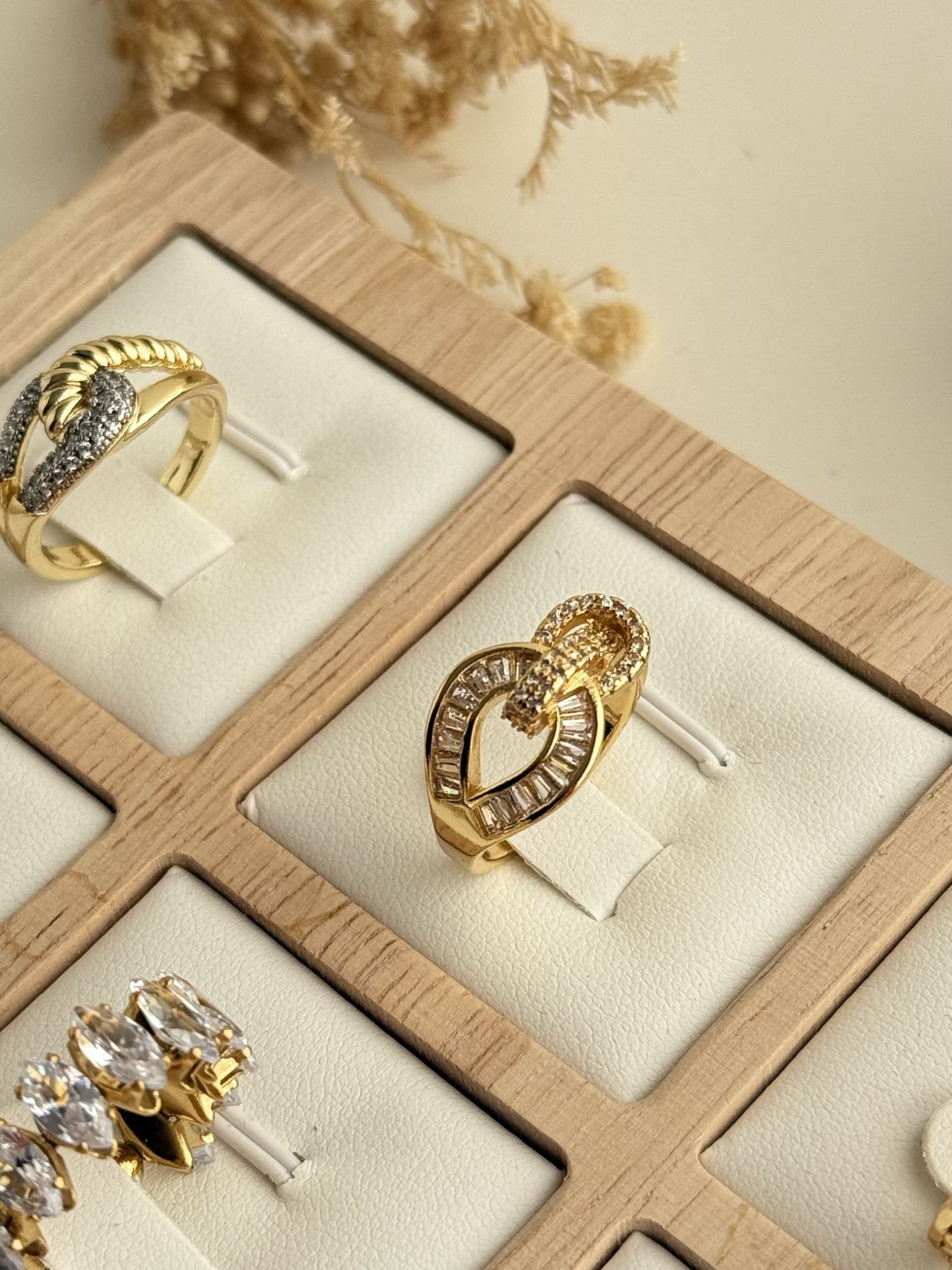 Lumière Knot Open Ring